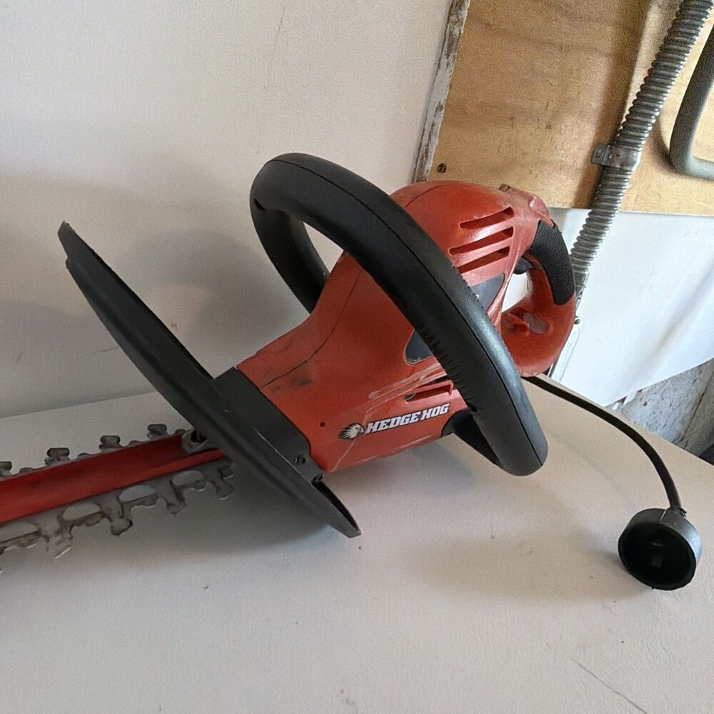 Black and Decker HT2200 Type 1, 22" Hedge Trimmer
